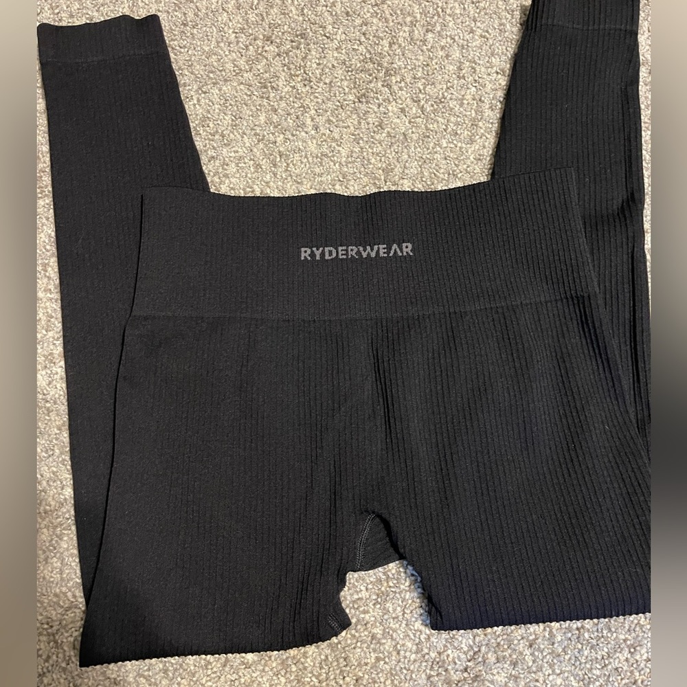 Ryderwear ribbed leggings sz small